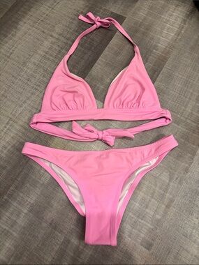 pink victoria’s secret bikini